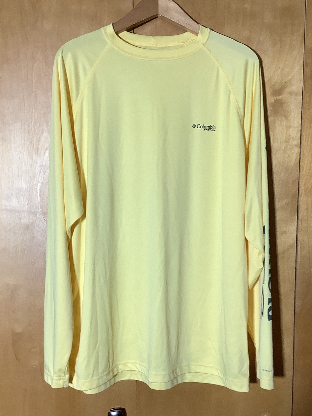 Columbia PFG yellow performance shirt, size XL